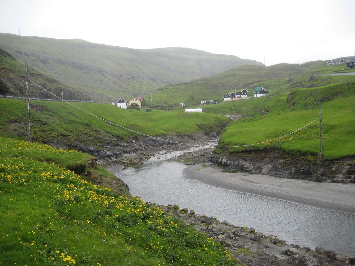 Idyllic House Near River And Ocean Villa Leynar Esterno foto